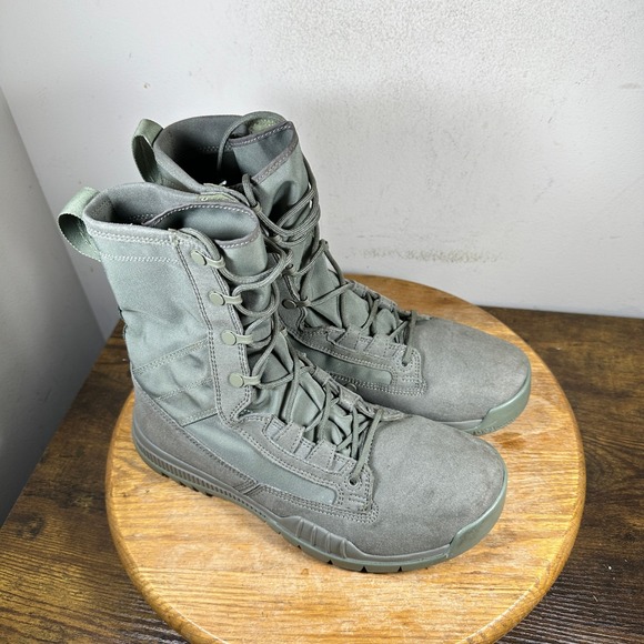 Nike SFB 8
